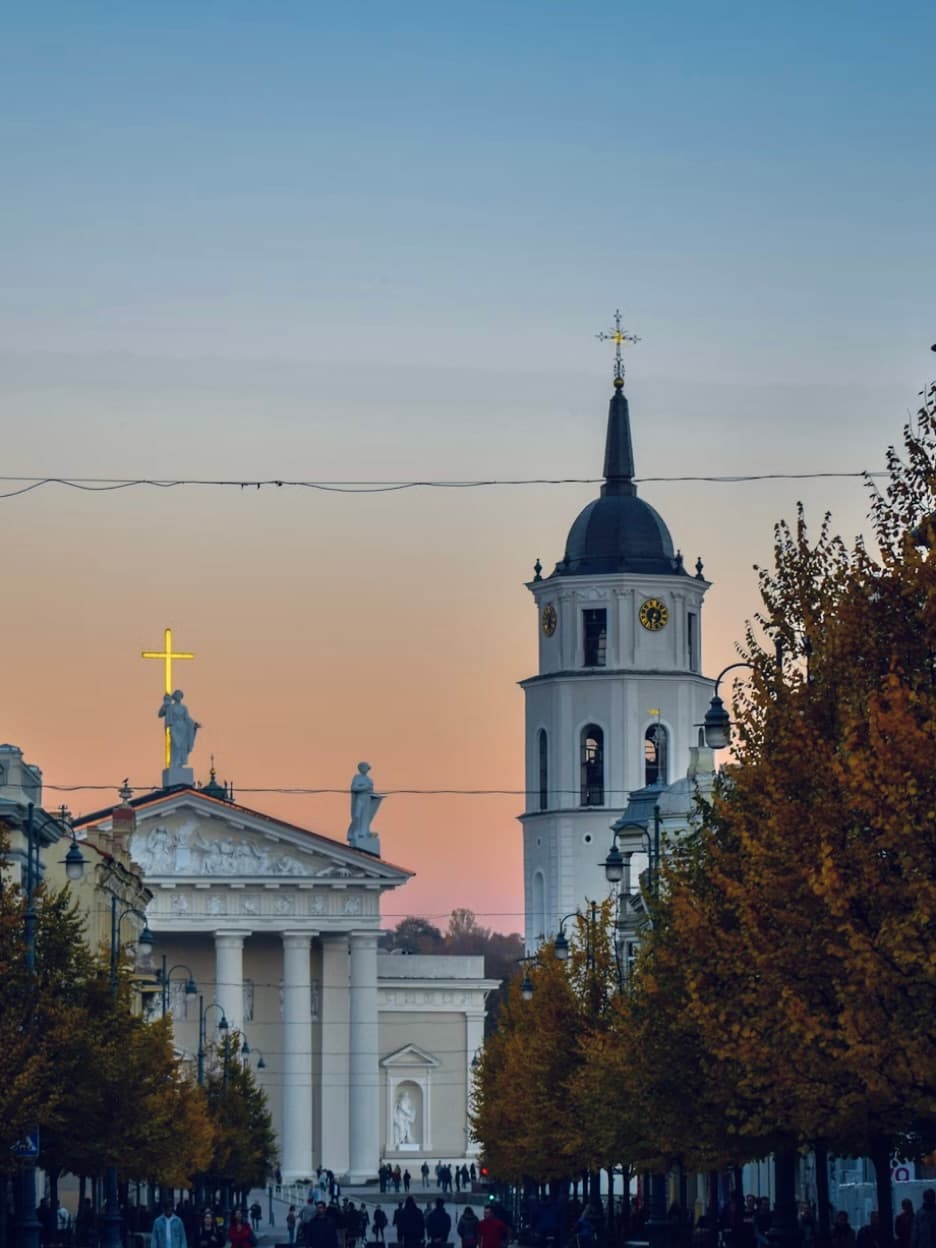 Flights to Vilnius (VNO)